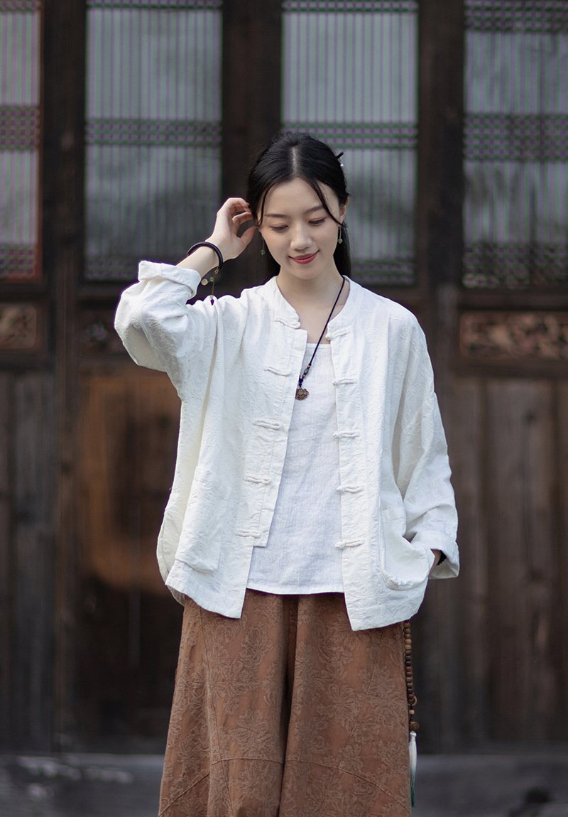 Chinese-style double-breasted linen shirt, loose fit, stand collar, with buttons on the front