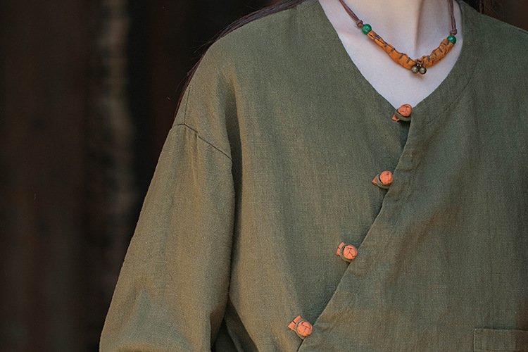 New Chinese-style ramie female top with oblique placket and plate buttons
