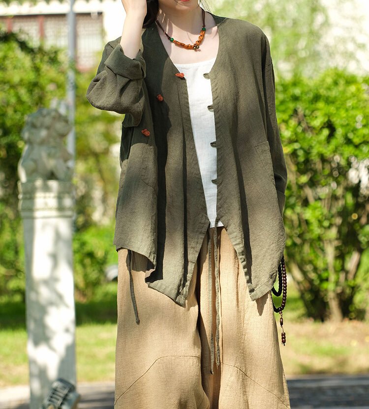 New Chinese-style ramie female top with oblique placket and plate buttons