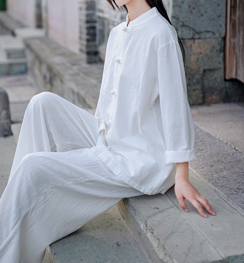 Women's cotton and linen Chinese-style stand collar button-up Tai Chi suit