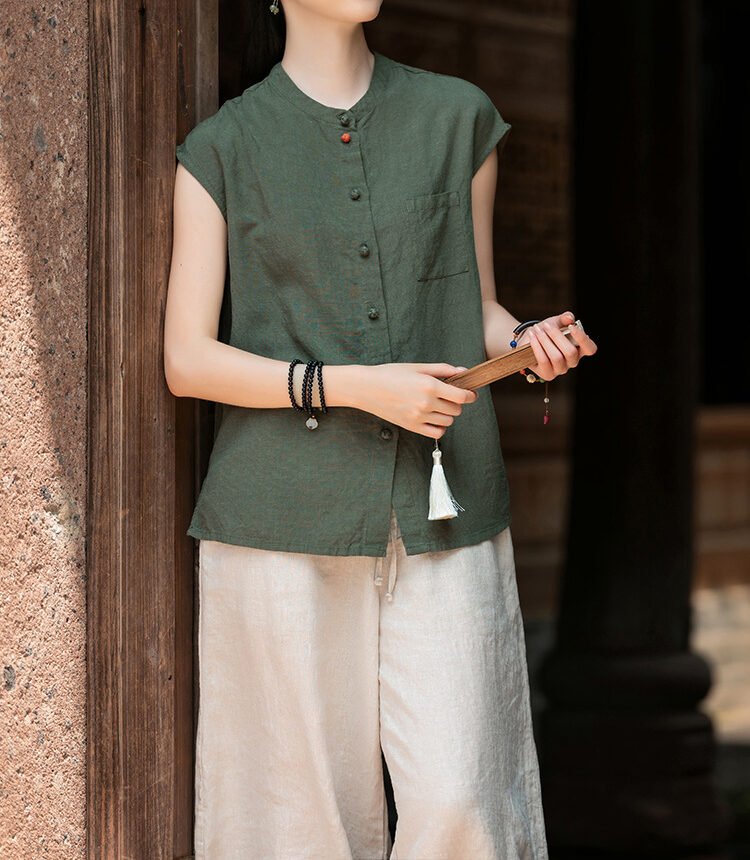 Women's stand collar vest sleeveless shirt