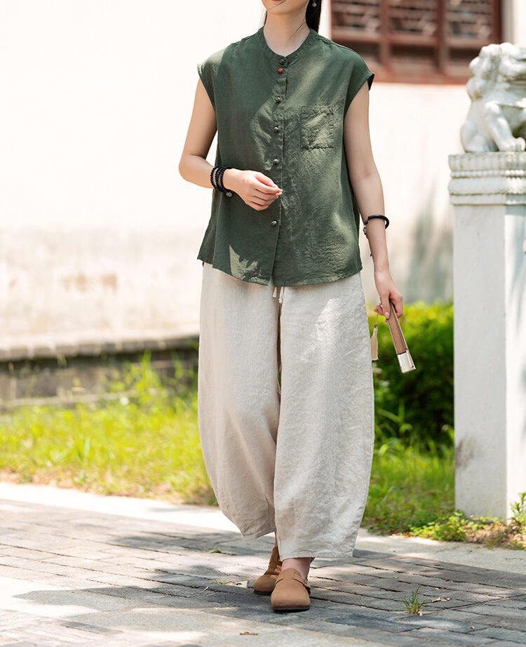 Women's stand collar vest sleeveless shirt